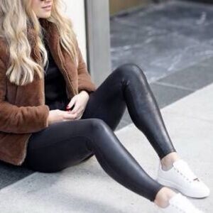 SPANX black faux metallic leather legging size xl